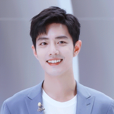 肖战他可真帅啊,帅到没边呀,这身材比例可太完美了