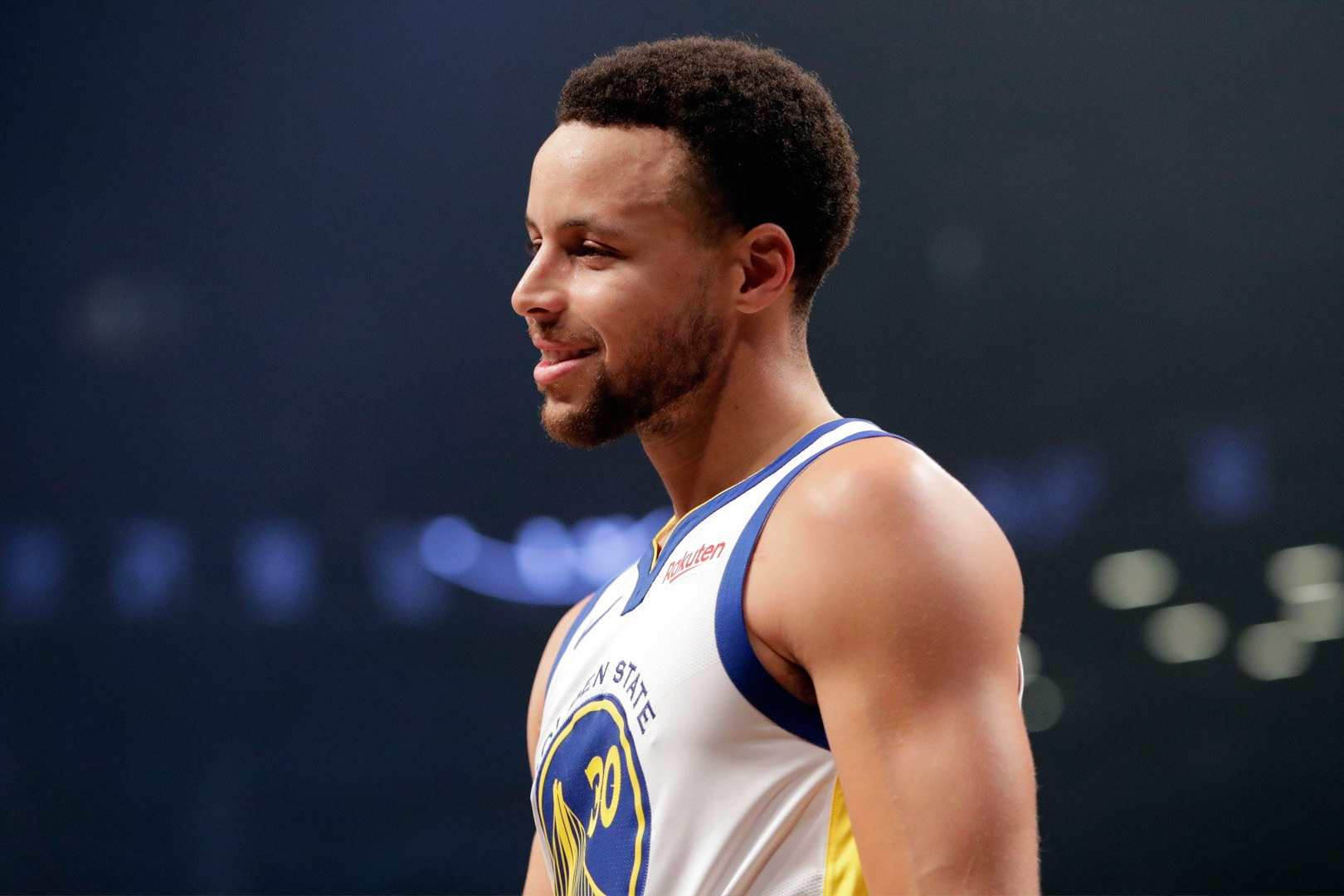 为什么nba新秀留寸头(盘点nba球员10大经典发型,艾弗森,吉诺比利是一