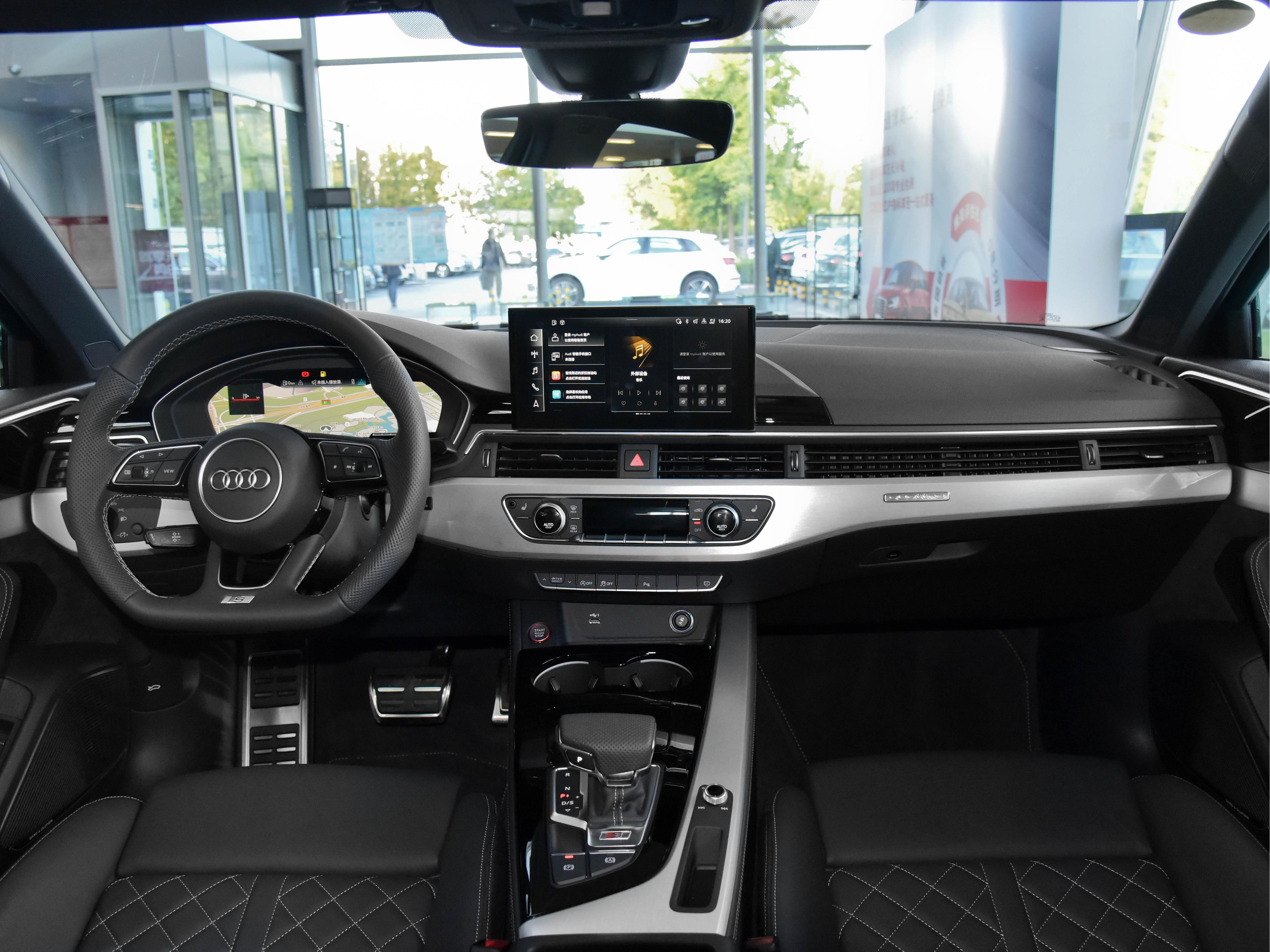 3.0T进口奥迪，配备quattro四驱，比国产A6L更强，实拍奥迪S4