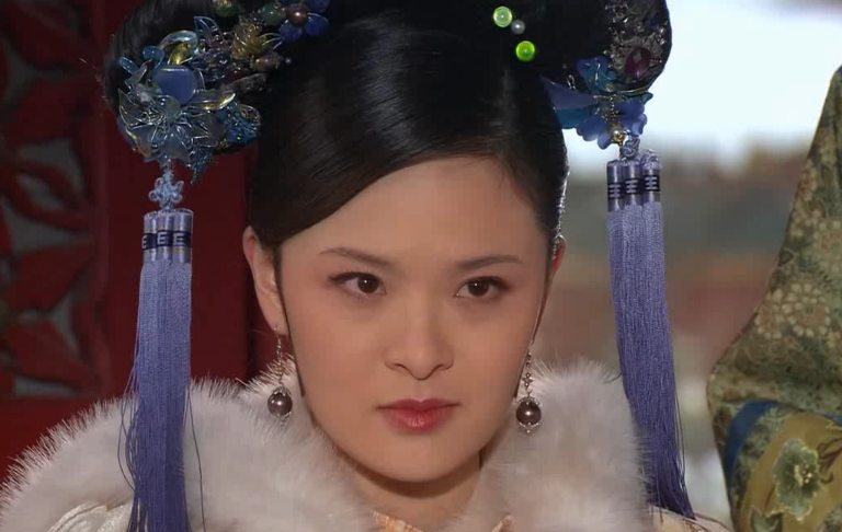 换剧如换脸，演完《甄嬛传》再演《星汉灿烂》，差点没认出陈思斯