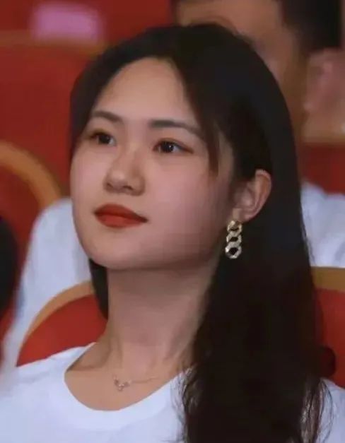 西安交大学霸情侣火了，双双保送上海交大，男方还是“天才少年”