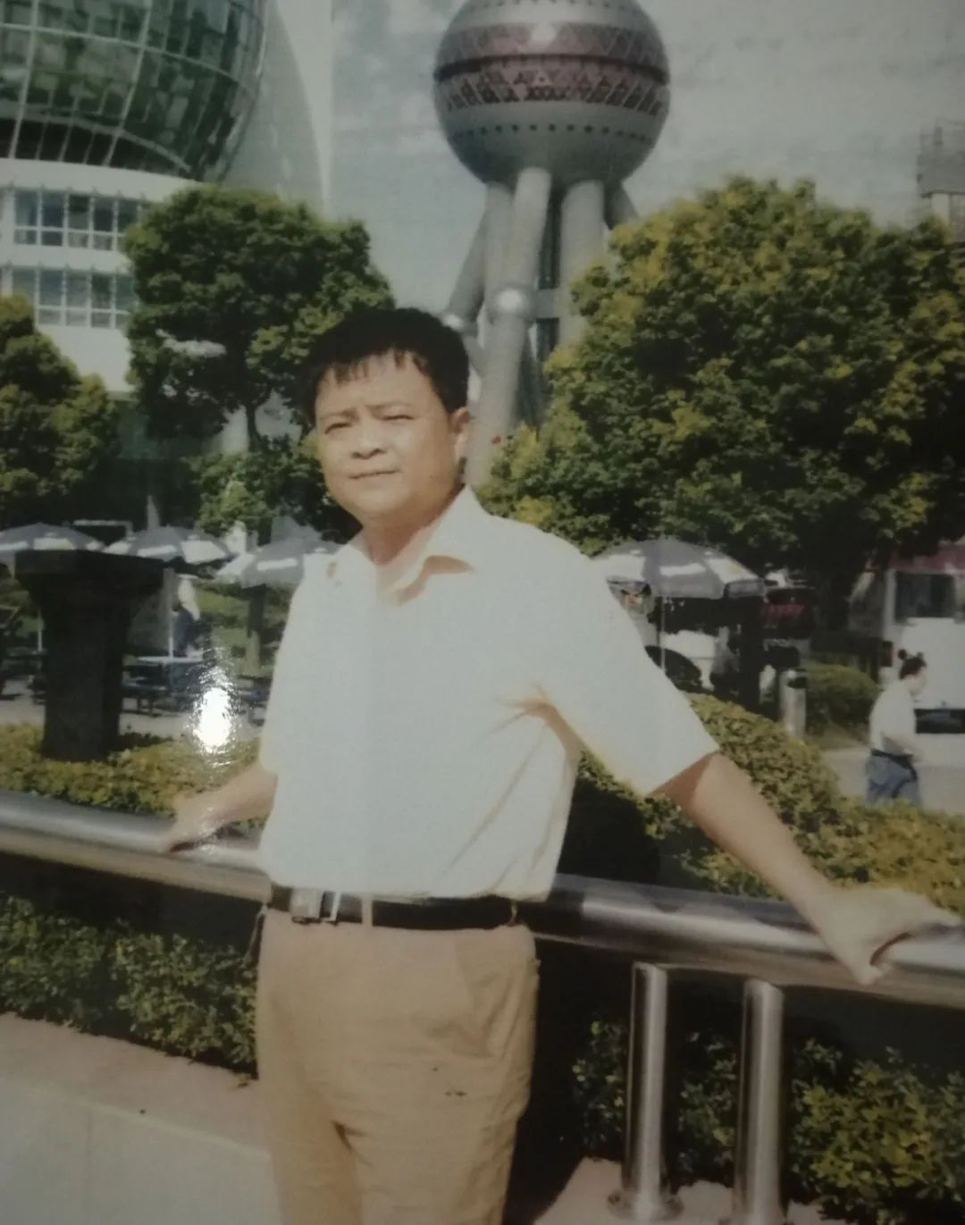 �����Ͻ�ʦ���� ��������д���ڡ��������鷨����־����Ʒ����