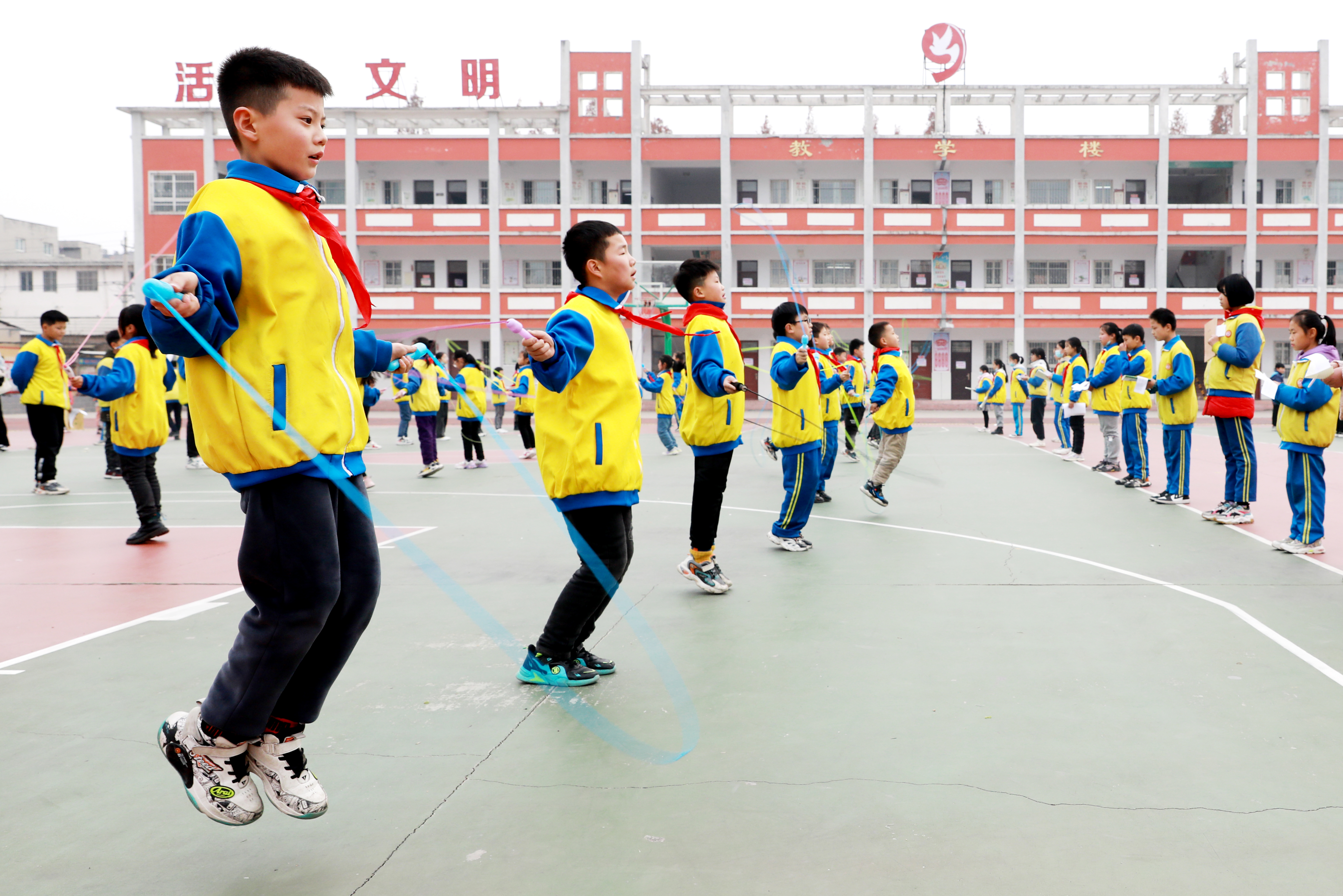 讓孩子盡享運(yùn)動(dòng)的快樂——駐馬店市第九小學(xué)2021體育藝術(shù)節(jié)掠影