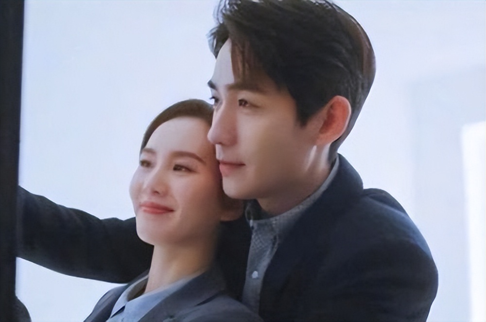 “小公爷”朱一龙，曾跑龙套10年，30岁逆袭成顶流，戏外仍未婚