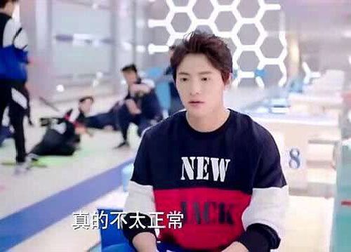 美女记者+游泳健将，没想到5年的这不剧又喜提热搜