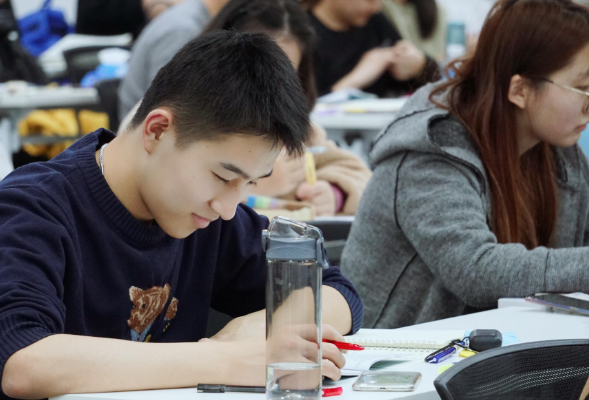 二本生考研有多难？他们很难通过复试，初试成绩好也没啥用