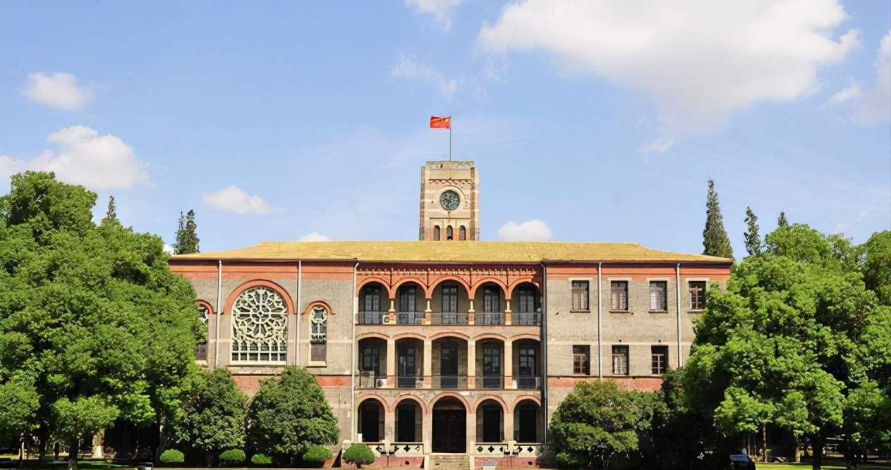 苏州大学院长教授被挖走，这次是回了老东家，学生：苏大也有今天