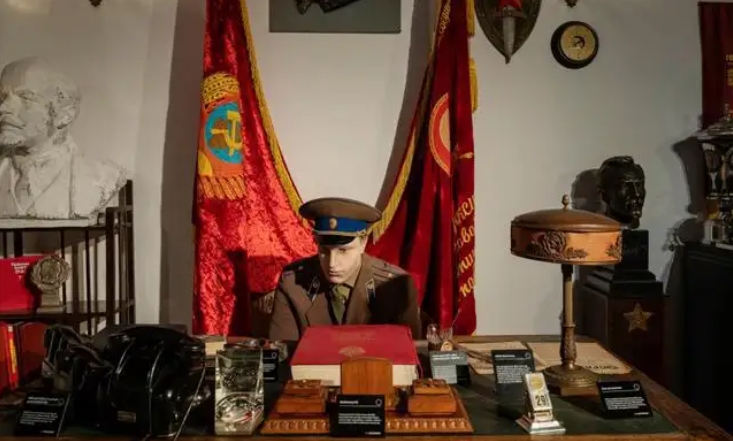 1997年，俄顶尖专家叛逃，俄发布全球追杀令，普京真的会放过他？