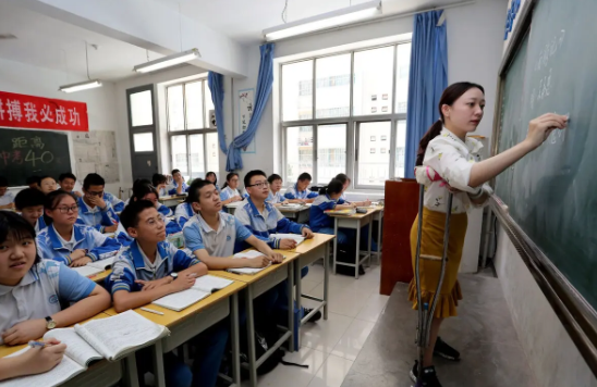 大学教授建议取消高考选择题，防止学生“捡漏”，网友看法不一