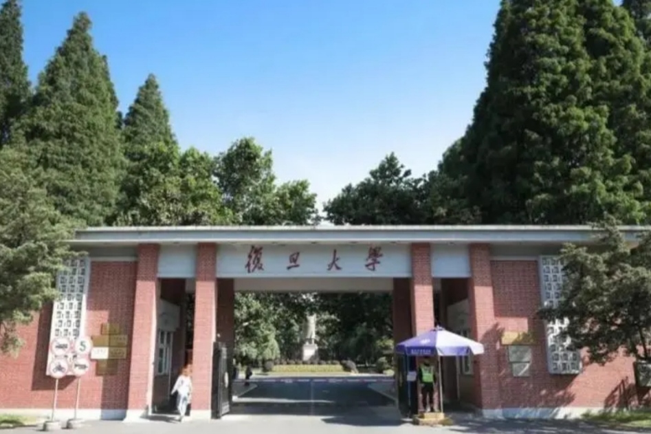 中国内地大学实力排行，清华当仁不让成为榜首，同济大学排名亮眼