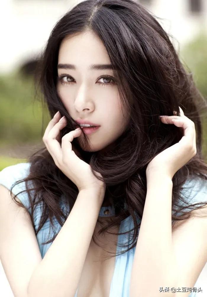 明星壁纸阚清子