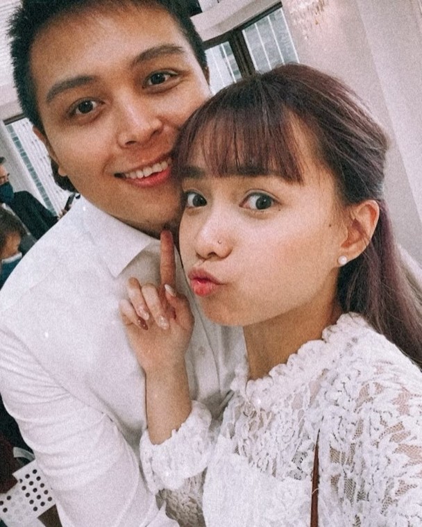 23岁女星宣布离婚！结婚仅1年被曝出轨，前夫仍不舍称想重新追求