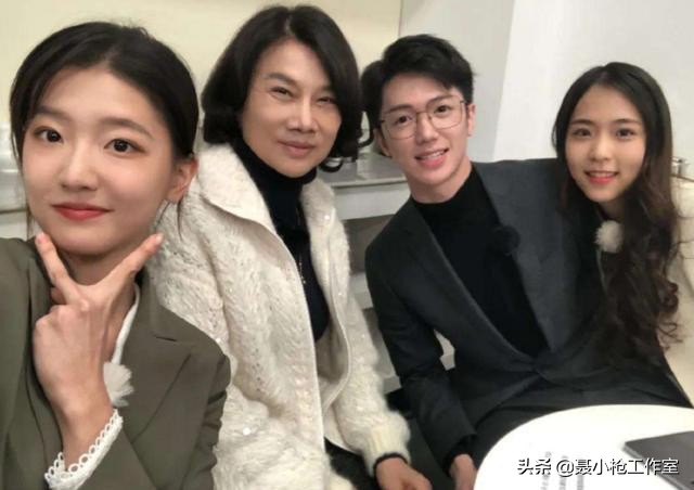律师儿子不接班，每月工资六千元！董明珠：做个普通人也挺好
