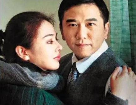 “瘟神”温兆伦：三婚两离，曾与郭羡妮恋爱，却向前任追讨青春费