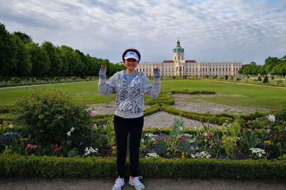 攻克世界难题，清华90后博士后万蕊雪，年少有为的美女科学家