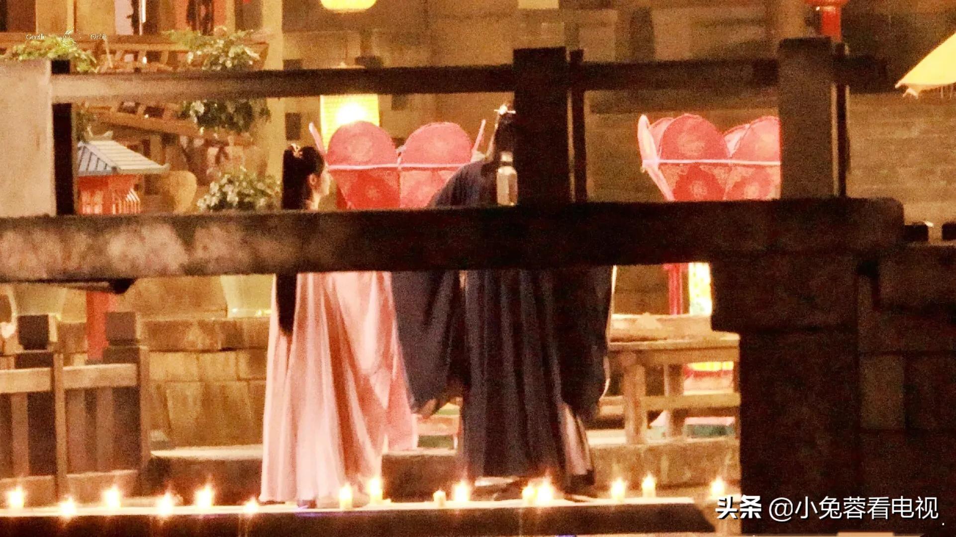 赵丽颖与凤行粉色古装造型