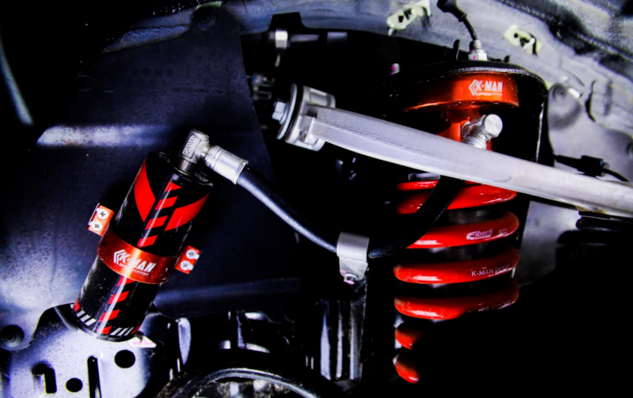 單排、短軸的越野利器 駕駛火炮是種什么體驗