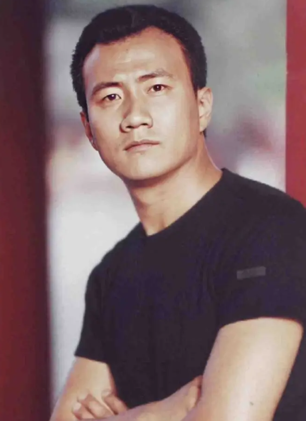 10位明星高考血泪史：李安差0.6分落榜，王志文高考前出车祸