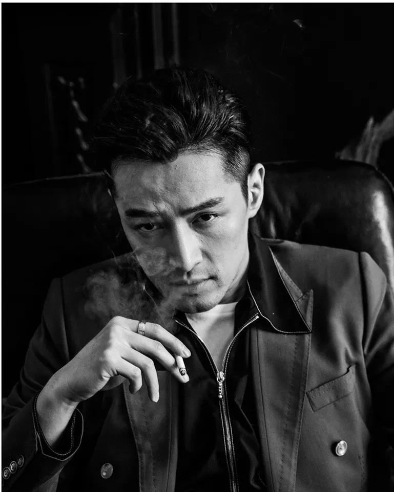 男神胡歌—繁华世界里，越读，越明白自己