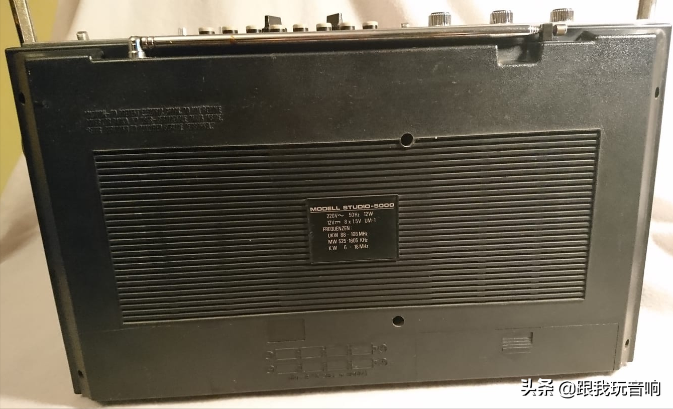 LEHNERT STUDIO-5000 经典单声道3波段收录机、80年代便携式音响