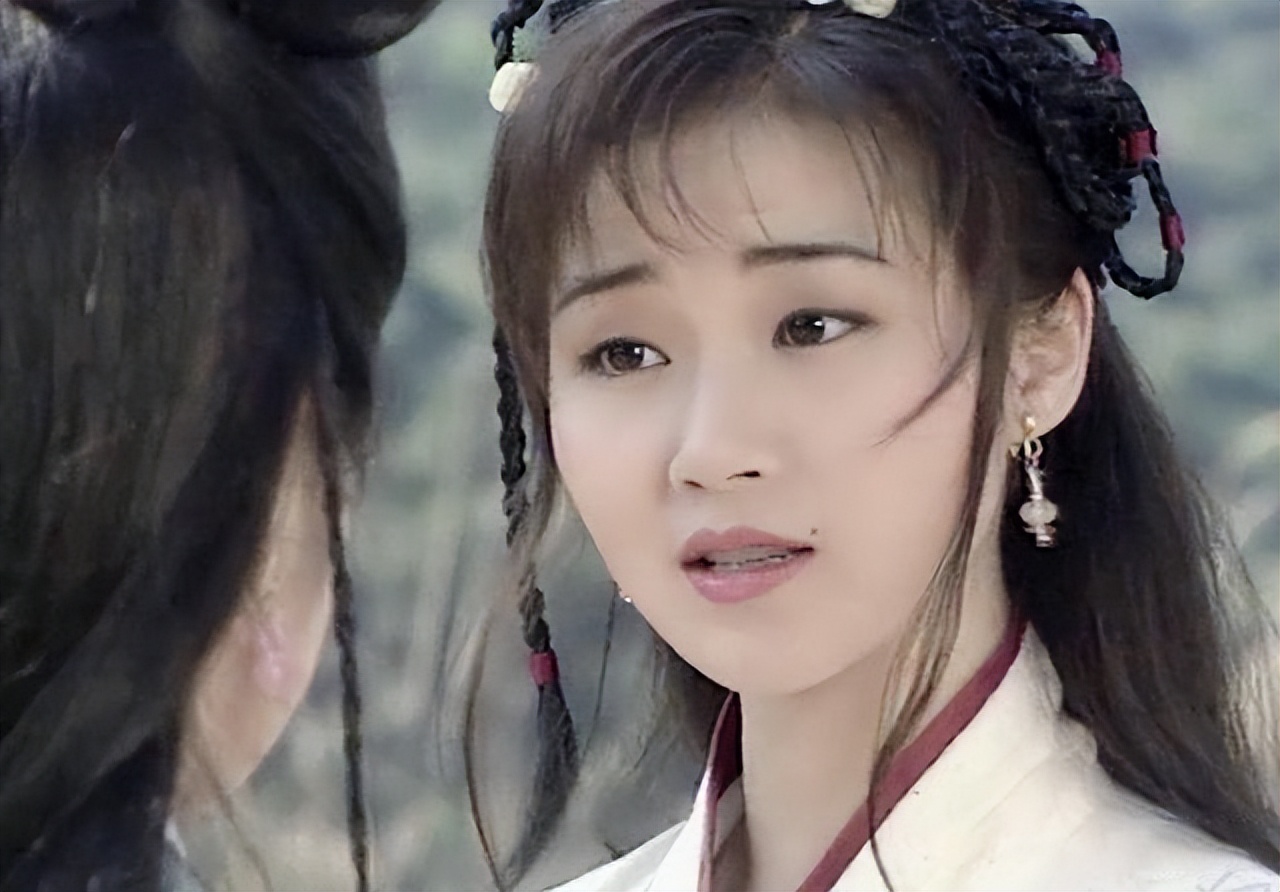 千娇百媚一颗痣，娱乐圈8位“痣美人”，谁最有味道？