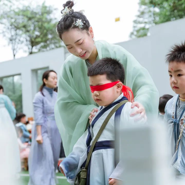 汉服体验、美食大赏、亲近野生动物……这样的春日活动真让人羡慕