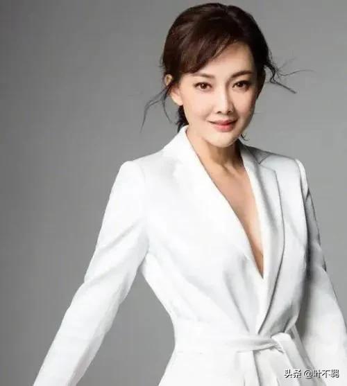 徐娘半老，风韵犹存！这七位女明星真是越老越妖，又少女又有味道