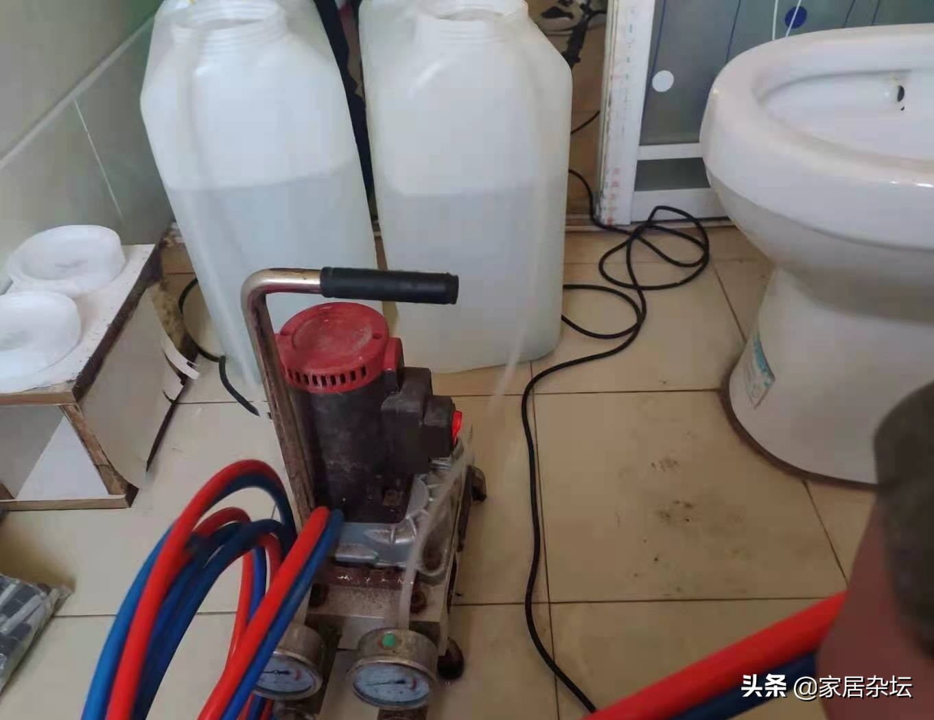 楼上卫生间漏水三种常见情况及应对方法