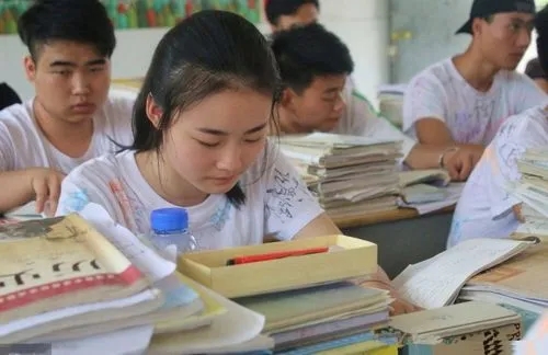 985高校学霸，分享高考百日逆袭之法，方法简单可模仿