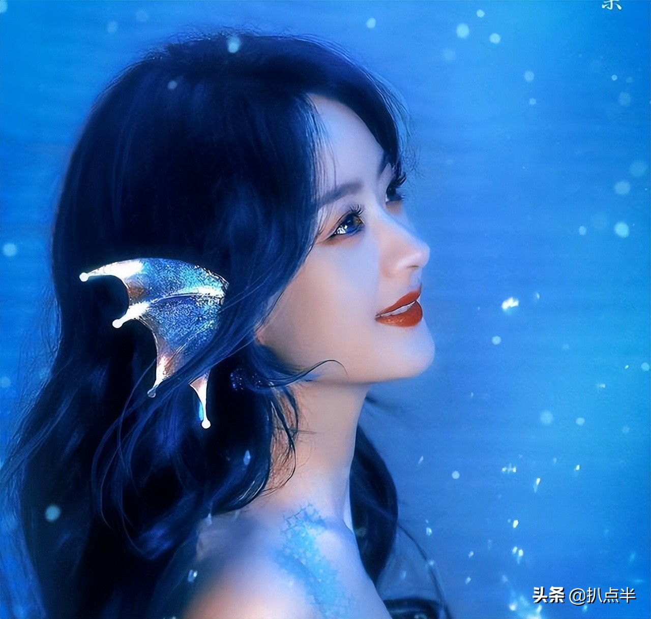 同样演农村姑娘，把赵丽颖、童瑶和热依扎放在一起，就看出差距了