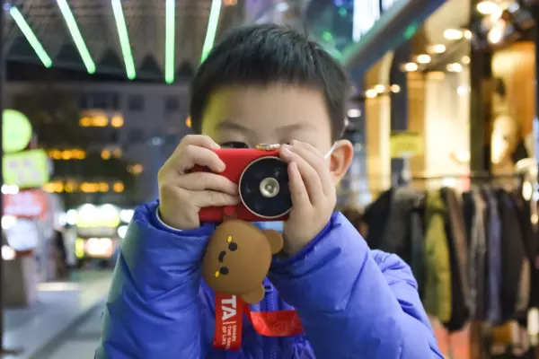 酷娃出街爱玩好物 小糖智能玩具相机PRO