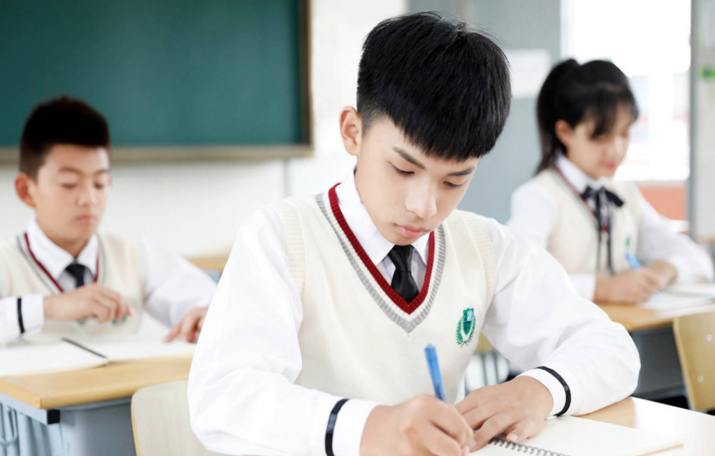 初中时，有3类男同学让人佩服，是女生心目中的“白马王子”
