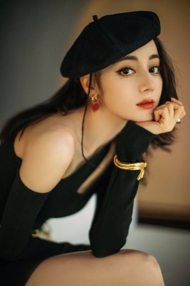 教主说圈内小花生：杨紫热巴被溜、星汉灿烂穿和服、檀健次打手机