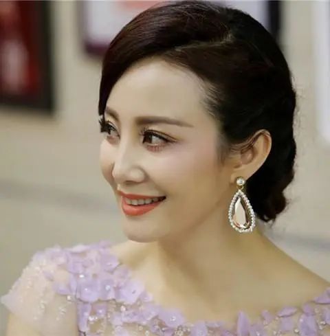 年过40还未嫁的10位女星：多人情史丰富，最小43岁最大者已达58岁