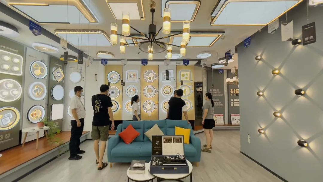 终于“灯”到你 喜灯堡智能家居灯饰广场新品发布暨媒体见面会