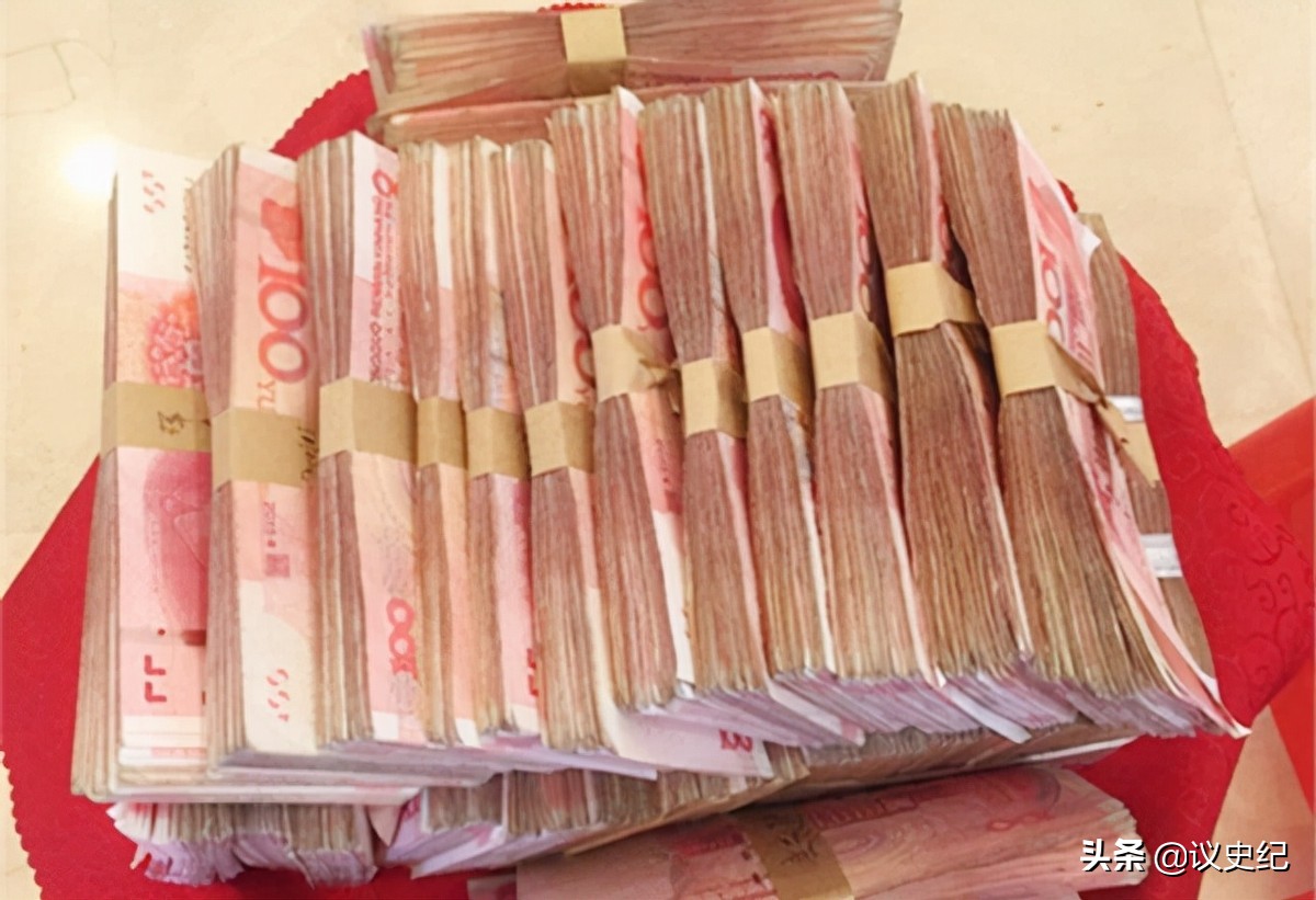 2017年，安徽一女会计贪污1158万，给男主播刷百万“钻石”