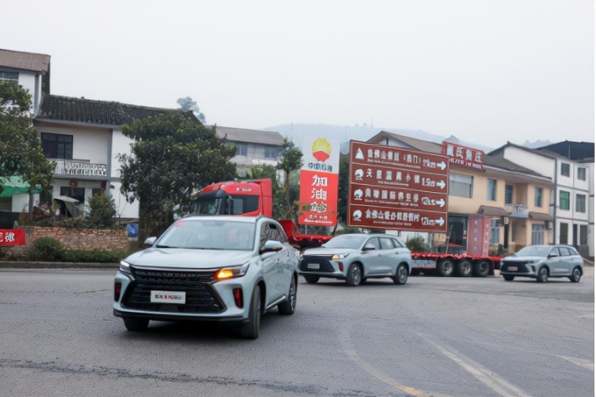 不简单的“中年车”试驾风光新580感触颇多