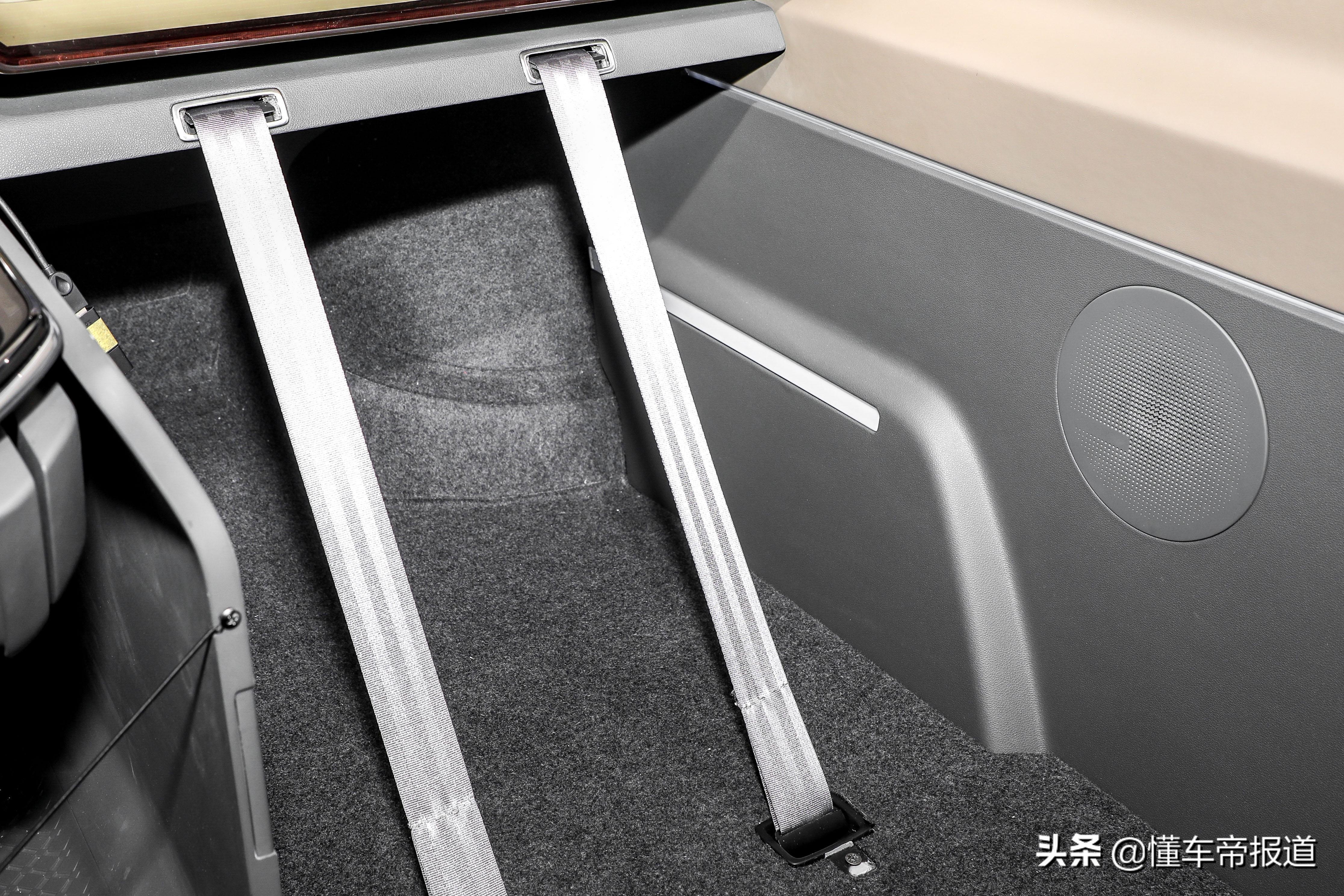 新车 | 取消副驾驶位，出行体验升级！盒子汽车BM-400/600正式发布