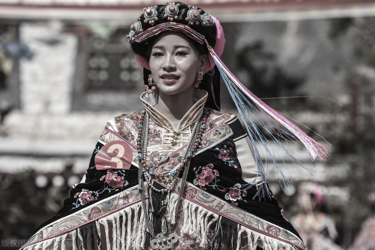 神秘的四川女王谷，现任女王是谁？现在还一妻多夫吗？