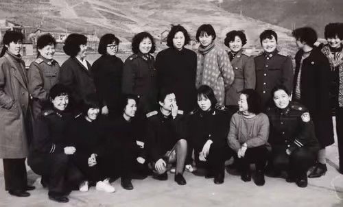 警徽闪耀一一记第二个人民警察节 作者：七团王抗林