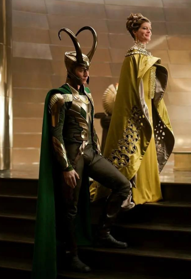 被誉为英国最帅的男人，满足全世界女生幻想，抖森到底凭什么？