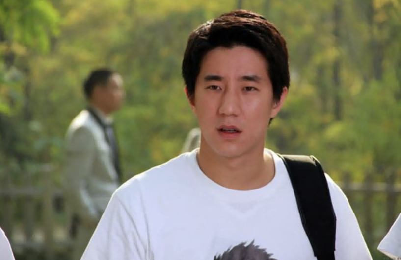 “高开低走”八位港星，大多数都是自作自受，结果才是很解气