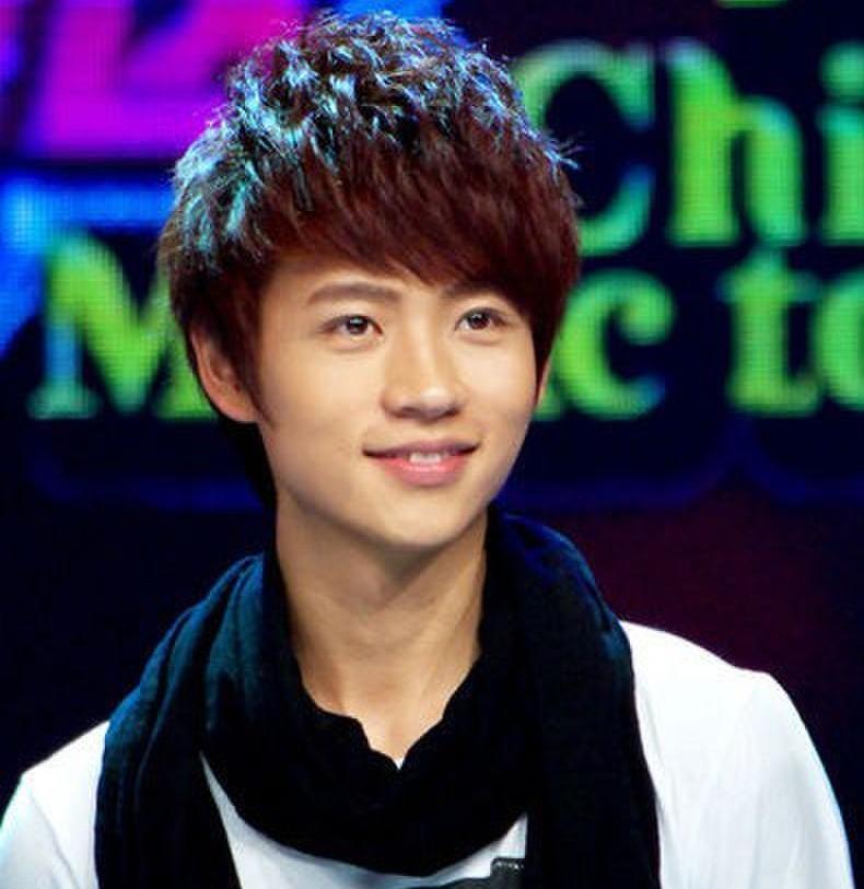 魏晨:低调但影视综全面开花