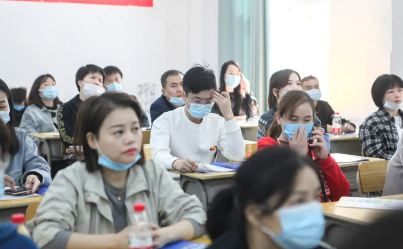 南昌美术培训画室哪家好？南昌白塔岭美术培训强、成绩好