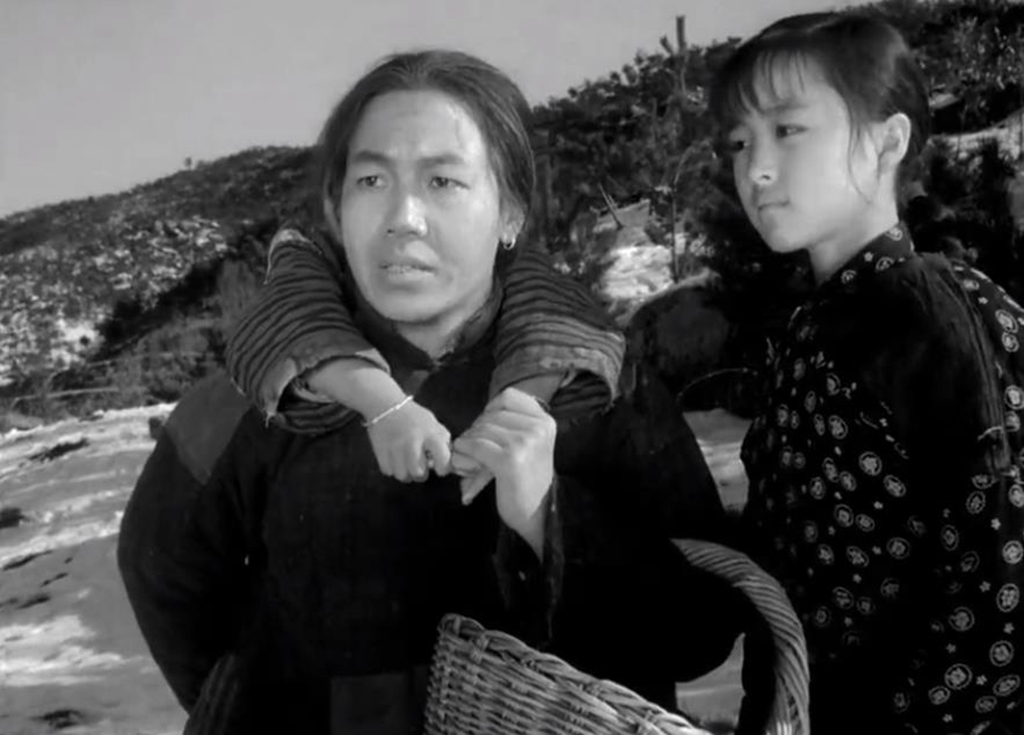 影海拾珠：《苦菜花》堪称经典，演冯大娘儿女的几位演员后来怎样