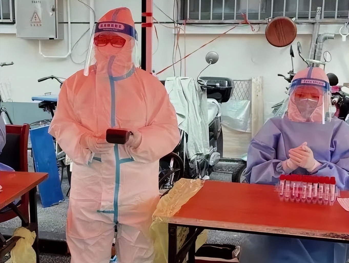 青春战“疫”| 从三尺讲台到抗“疫”前线，青年教职工在行动