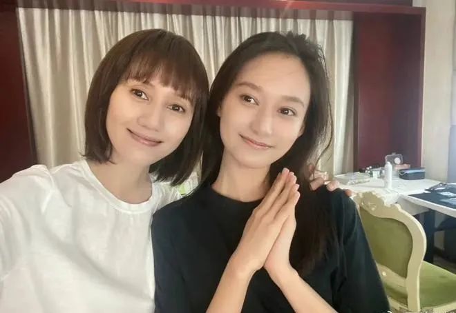 频上热搜！细扒《相逢时节》7位美人的“妙谈”，有人戏红人不红