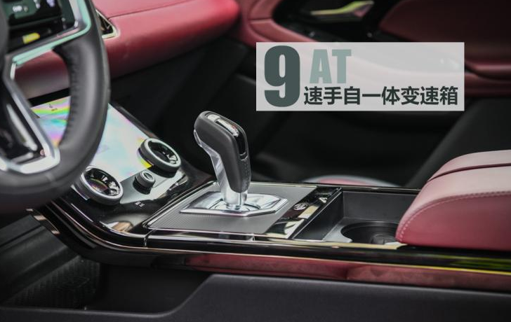 开惯了奔驰GLC，再开路虎揽胜极光L，明白了奔驰和路虎的差别