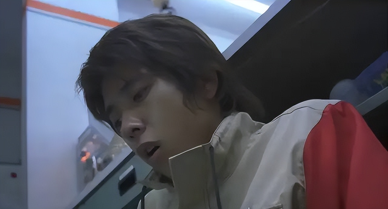 他17岁，愿望是杀死继父