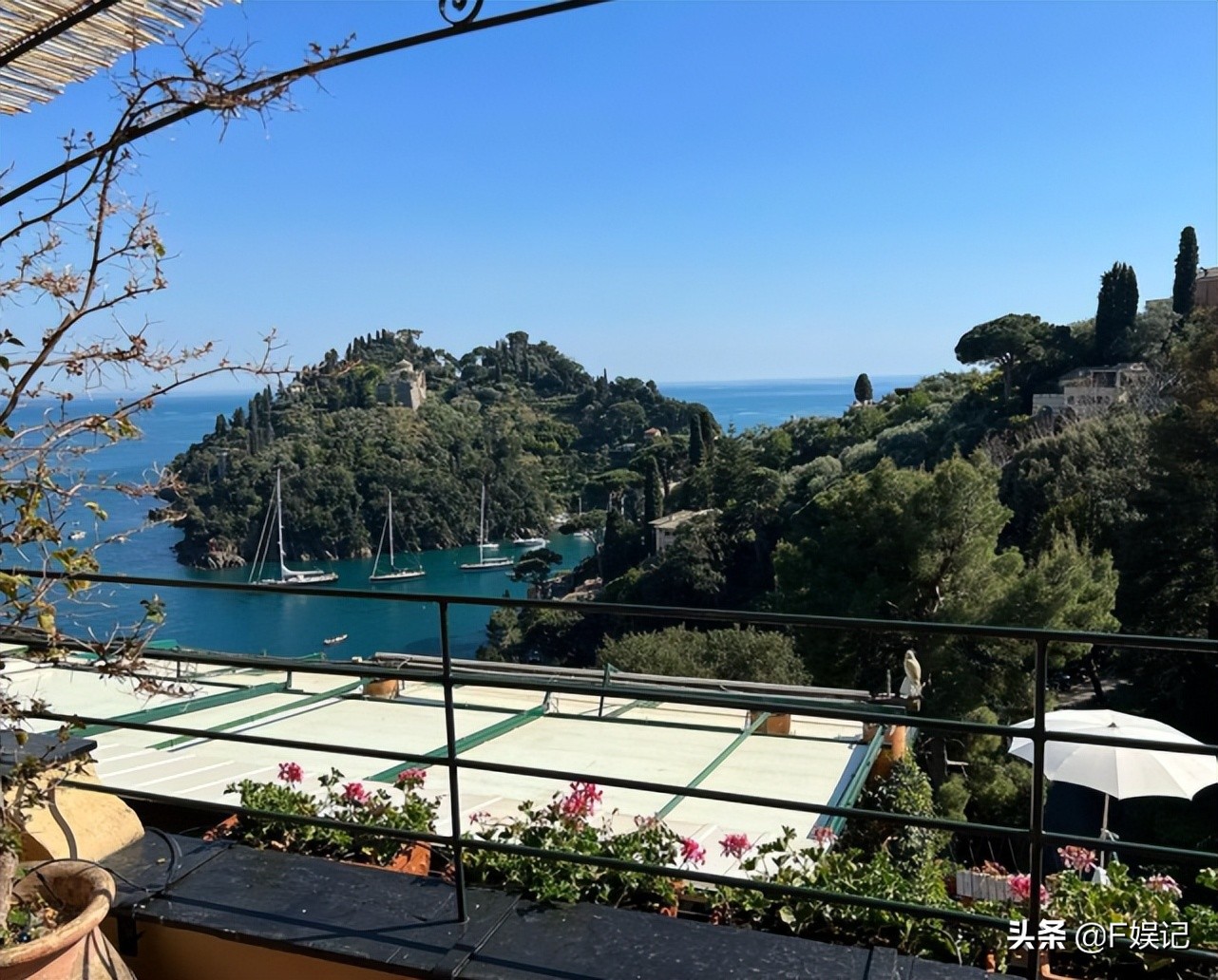 前TVB宫女和百亿老公女儿周游列国 去法国滑雪庆生再去意大利看海